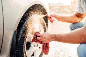 Wie kann ich meine Felgen reinigen? - Der WD-40 Guide