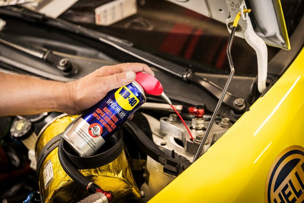 web size anwendungsbild wd 40 specialist rostlöser mutter lösen