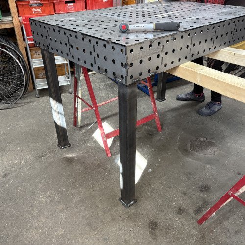 Schweisstischbausatz zusammenschweißen